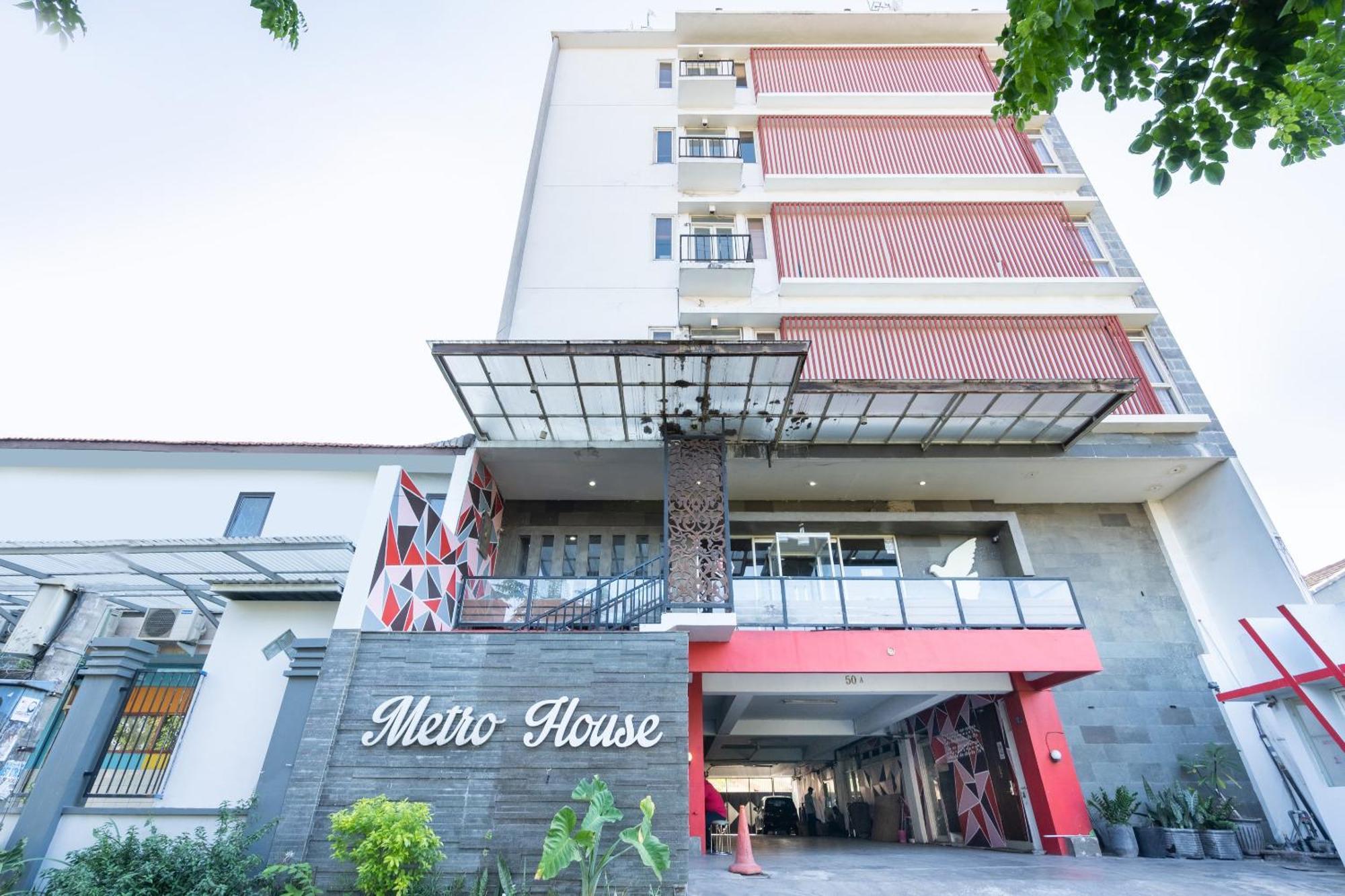 Super Oyo Flagship 91863 Metro House Hotel Surabaia Exterior foto
